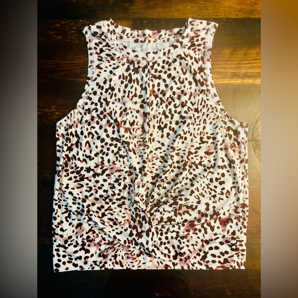 EUC Old Navy Active Breathe On twist front leopard print tank | M